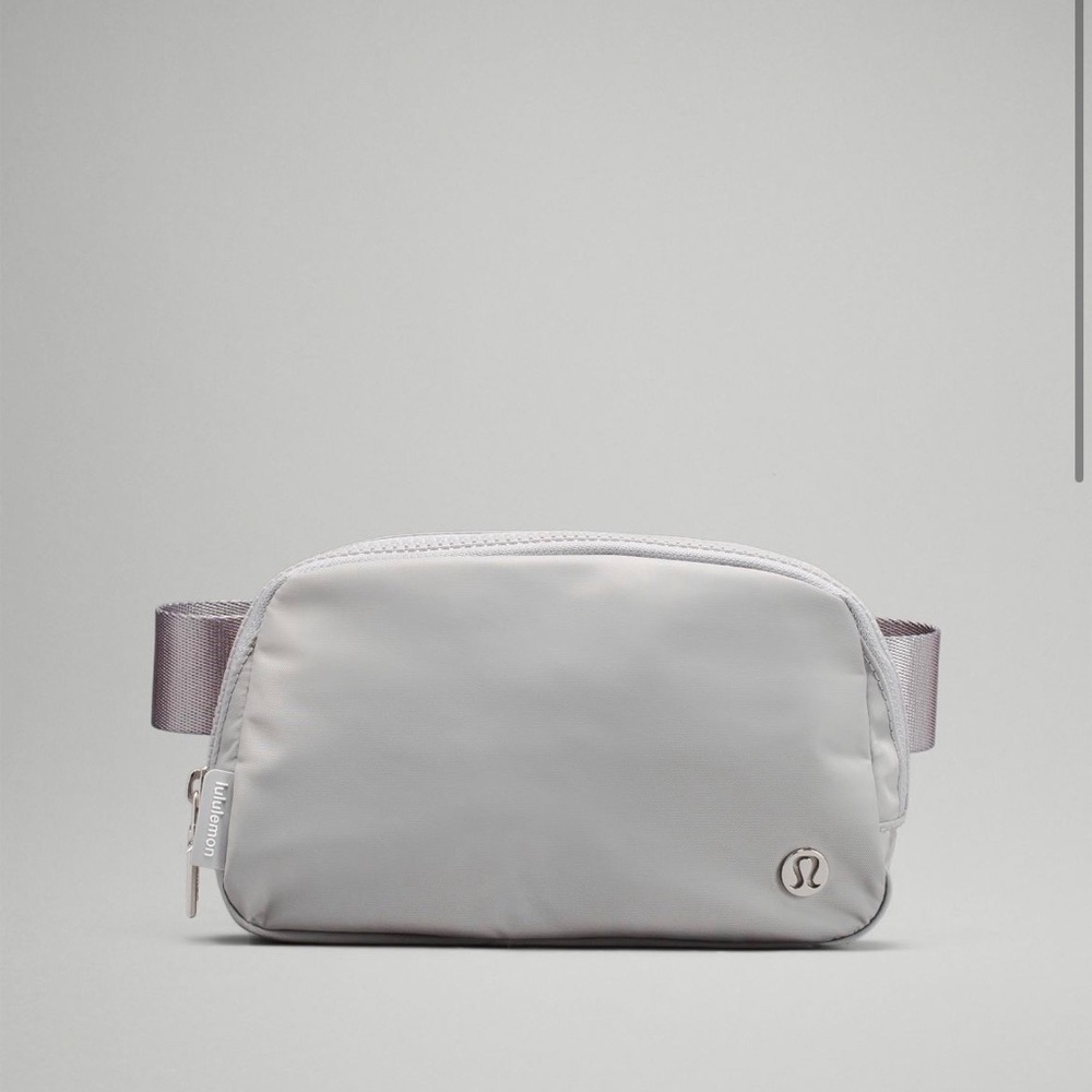 Lululemon Silver Drop Everywhere Belt Bag
